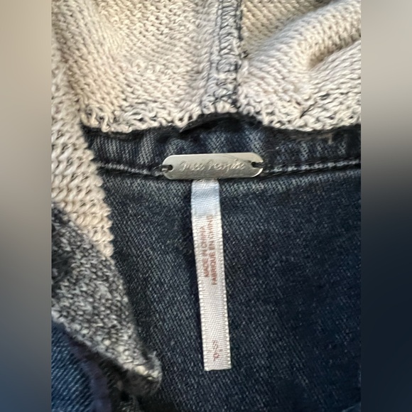 Free People Distressed Denim Jacket - Picture 4 of 11